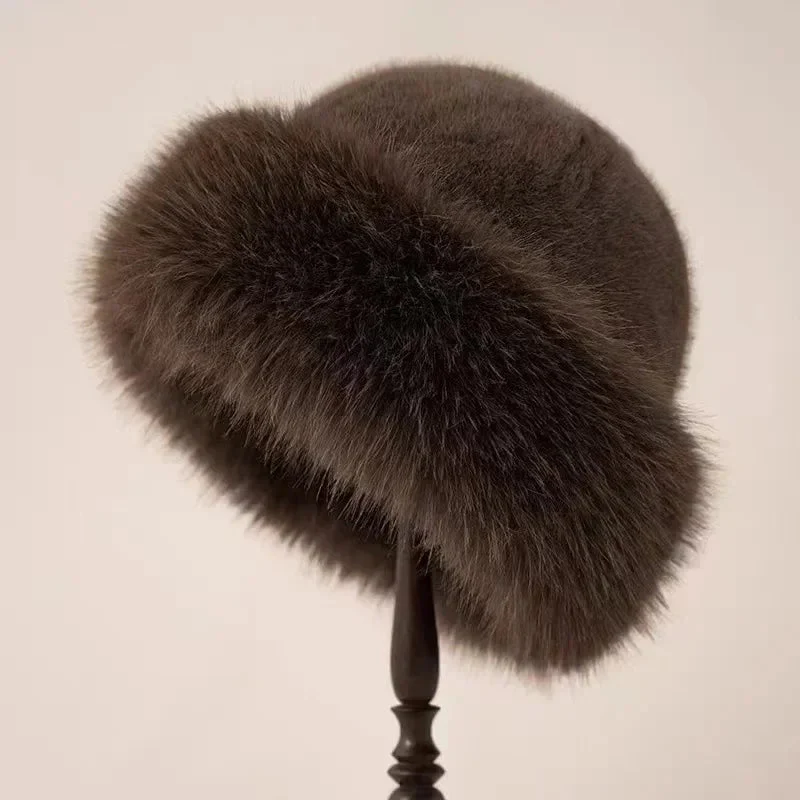 Bonnet d’hiver en fausse fourrure douce - Image 3