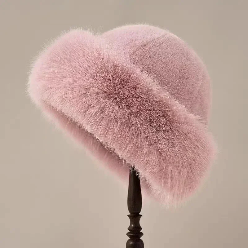 Bonnet d’hiver en fausse fourrure douce - Image 4