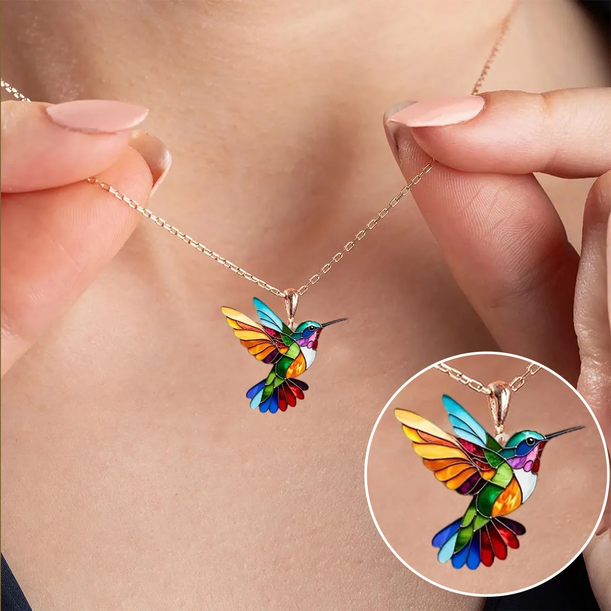 Élégant collier pendentif colibri coloré - Image 3