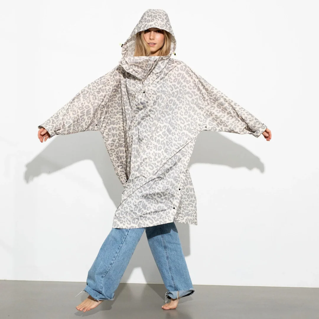 Veste longue à capuche et imperméable - Image 14