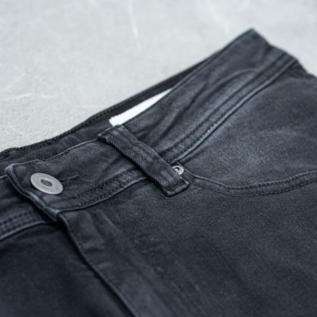 Jean Jogpant Noir Stretch – Coupe Ajustée & Confort Urbain - Image 2