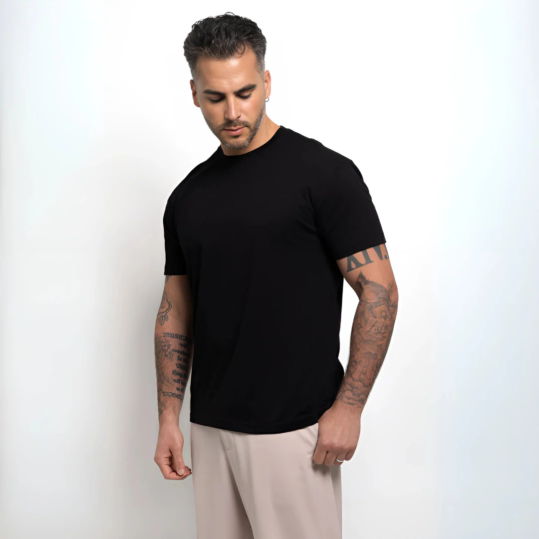 Lot de 3 t-shirts homme – Basique noir à col rond pour tous les jours - Image 2