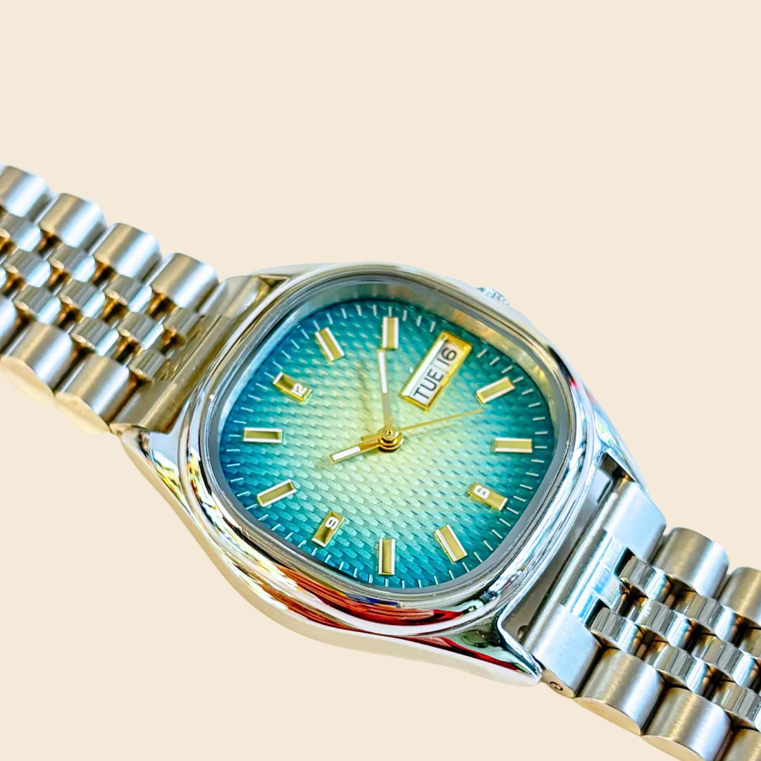 Montre Homme Cadran Vert Élégant avec Bracelet Métallique - Image 8