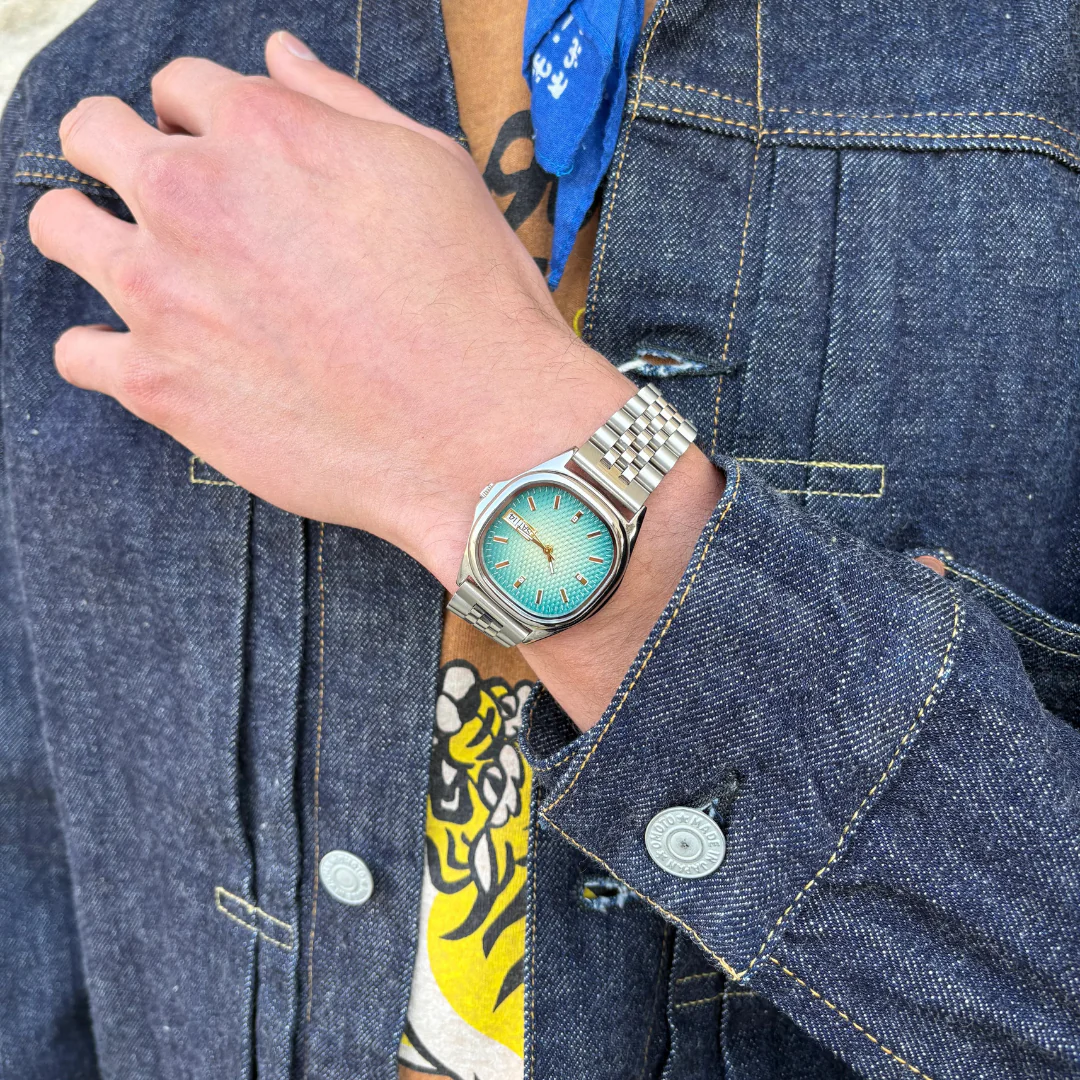 Montre Homme Cadran Vert Élégant avec Bracelet Métallique - Image 9