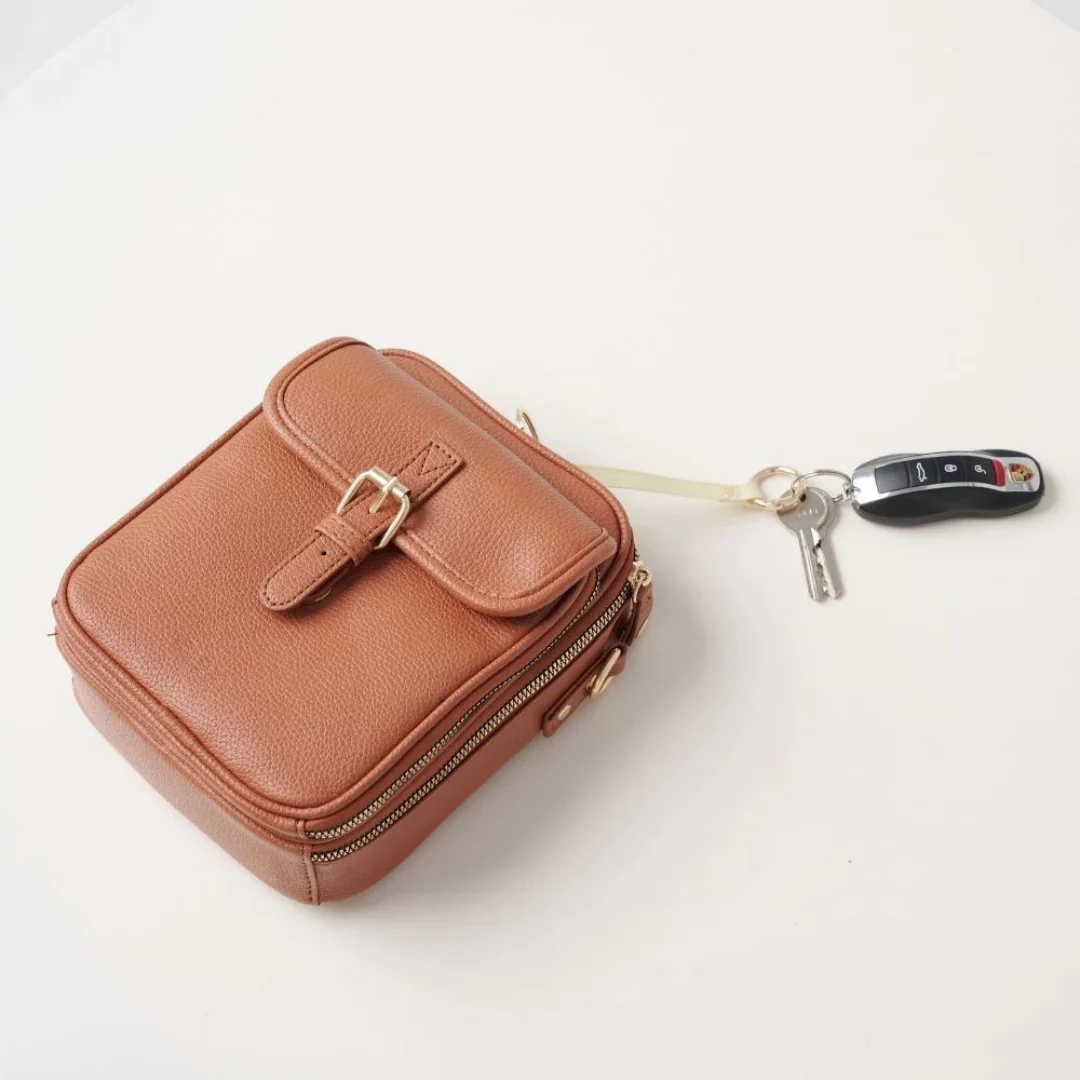 Sac bandoulière spacieux cuir vegan multifonction - Image 17