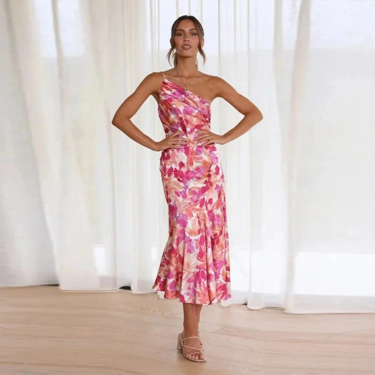 Sienna - Robe longue asymétrique à motif floral pour femme - Image 9
